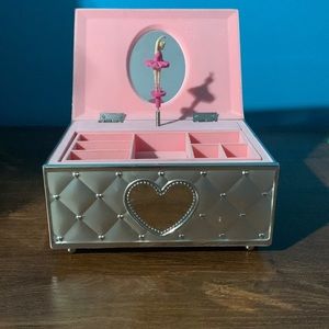 Jewelry organizer